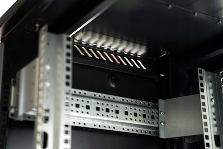 Rack 19 Szafa stojąca 37U 600x1000x1833 CZARNA