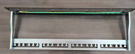 Rack 19 Patch panel KEYSTONE 24 port