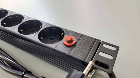 Rack 19 Listwa zasil. 8x230V 1U z wył.