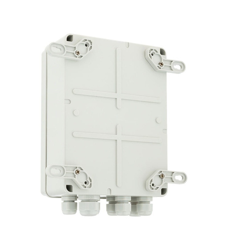 IPB-5-10A-M2 Zestaw do 5 kamer IP switch PoE 5P + 1UP, Obudowa ABOX-M2
