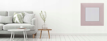 LEGRAND Niloe Step CZARNA Ramka potrójna 863593