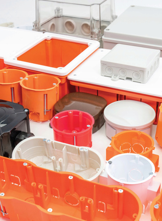 Puszka instalacyjna podtynkowa 480x160x70 OL 10008 PAWBOL z białą pokrywą