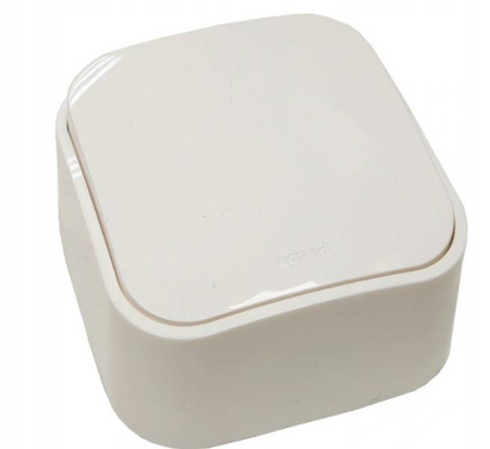 Włącznik natynkowy schodowy Legrand IP20 782404